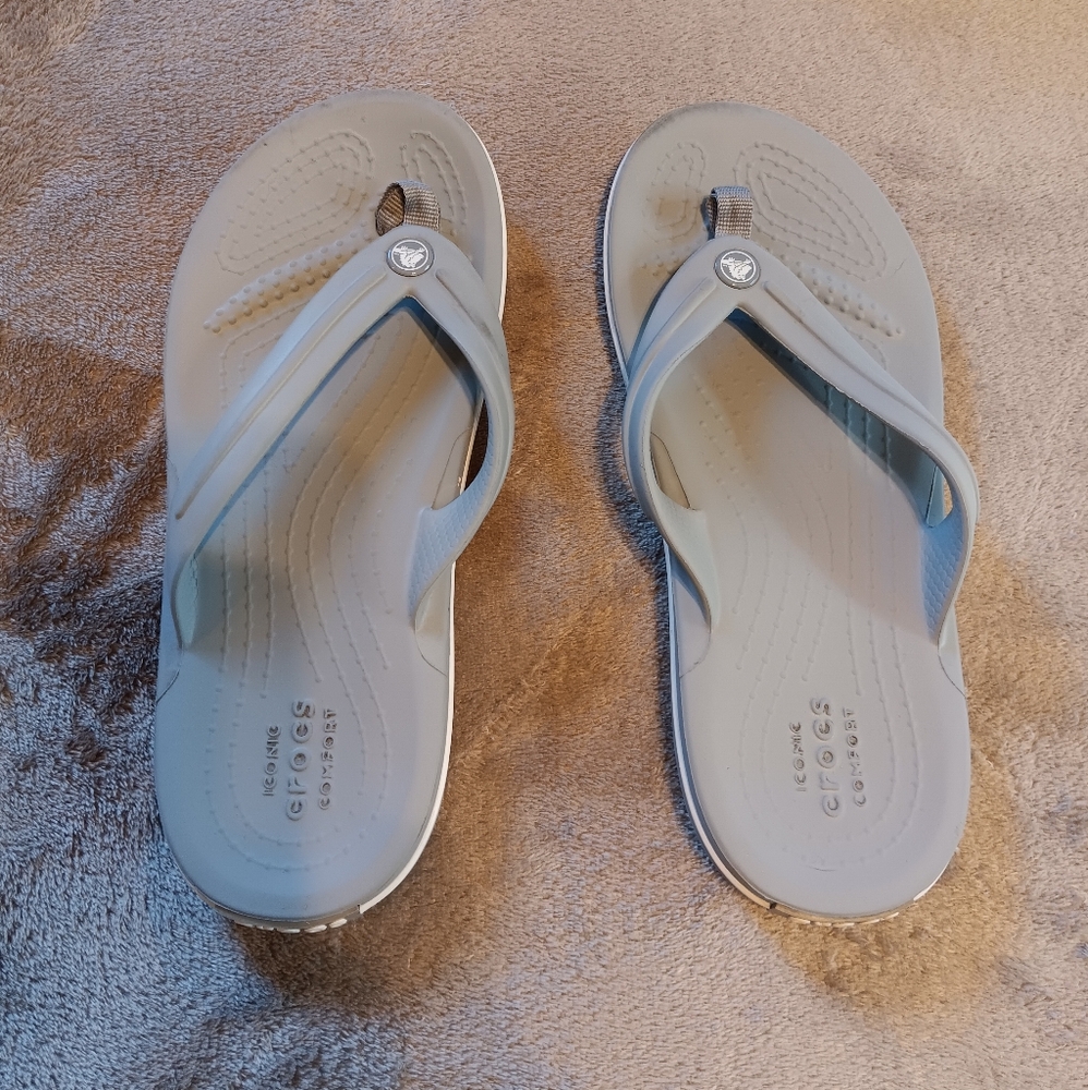 Kids Gray Crocs Flip Flops Sz J2